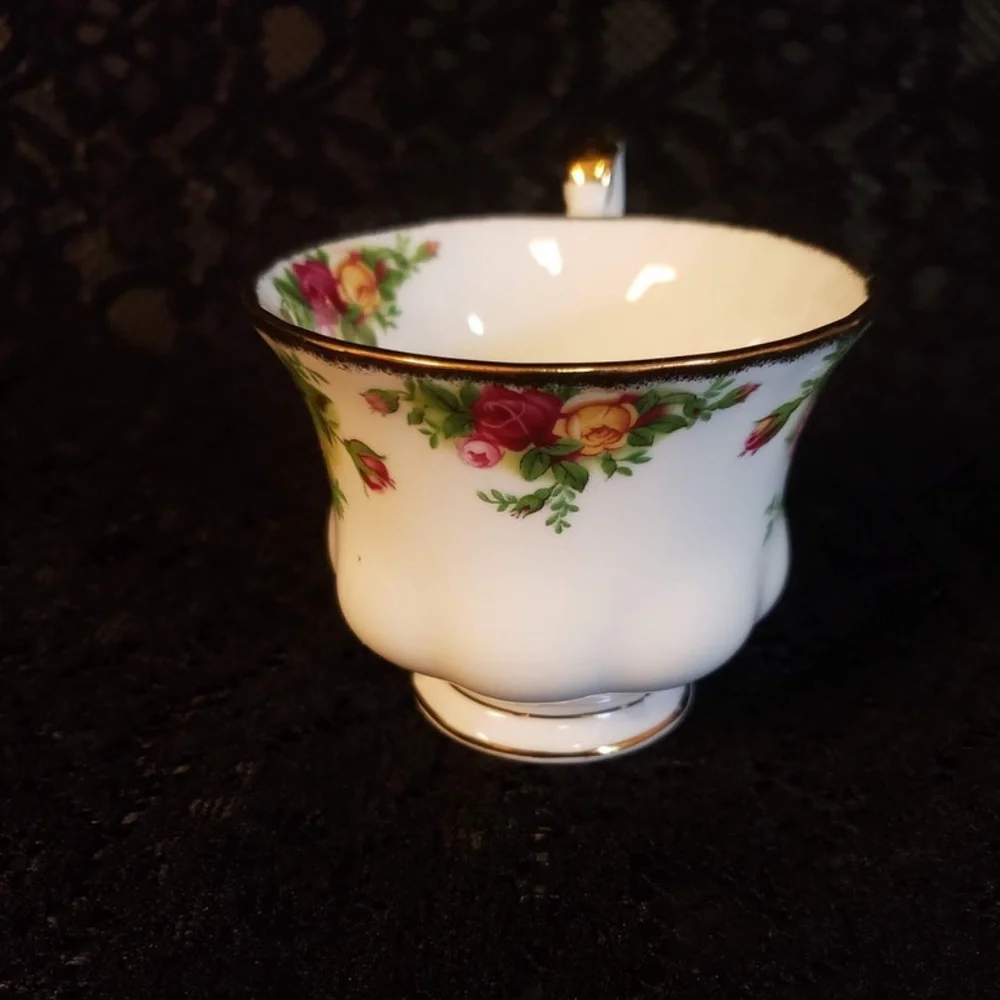 Royal Albert Bone China, 
